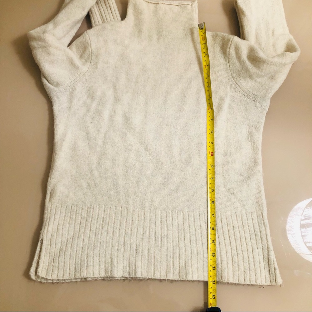 Madewell Merino Blend Inland Turtleneck Sweater in Coziest Yarn Size Medium - Picture 6 of 12